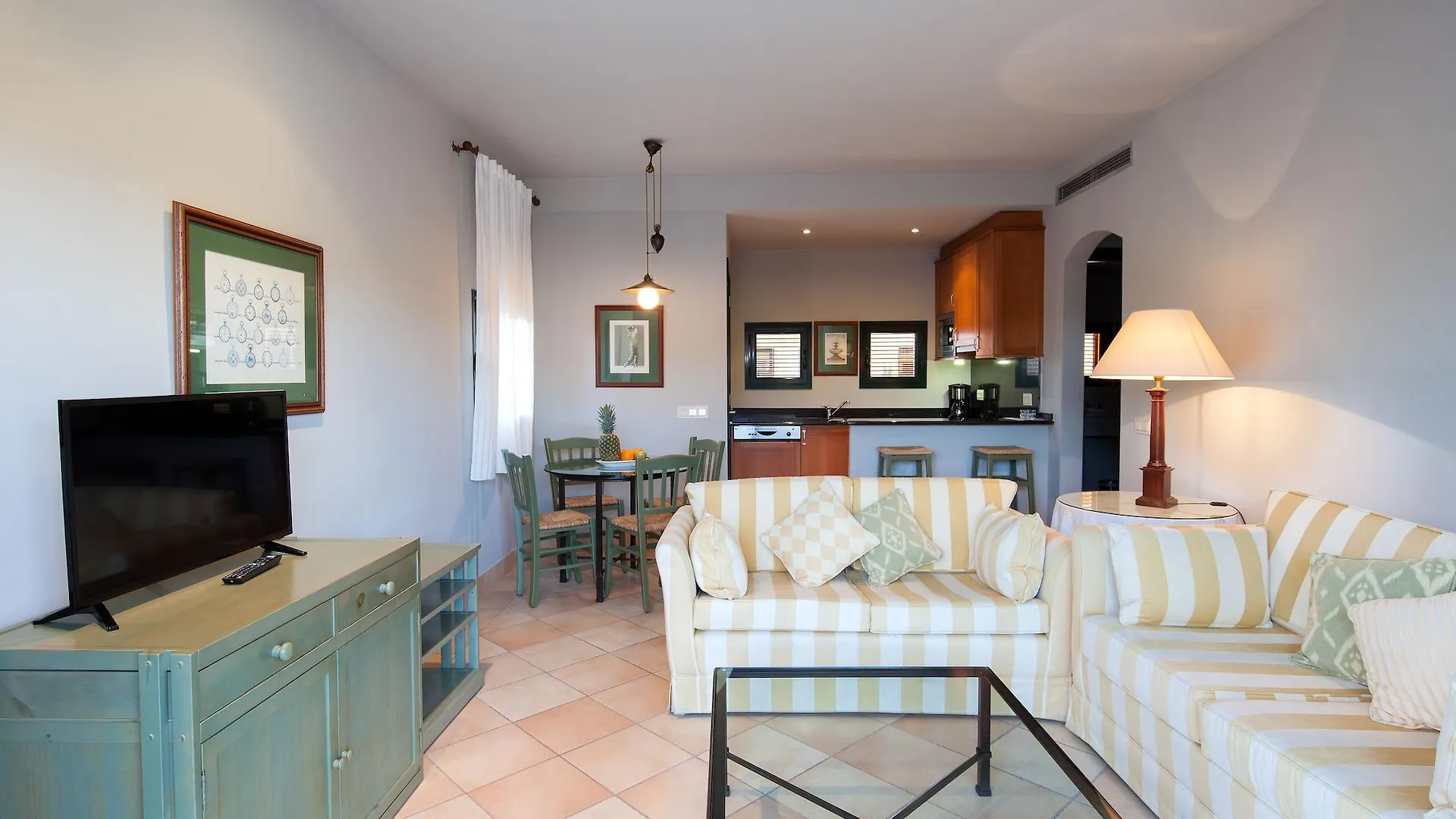 **** מלון נוואטה Torremirona Vila Birdie ספרד